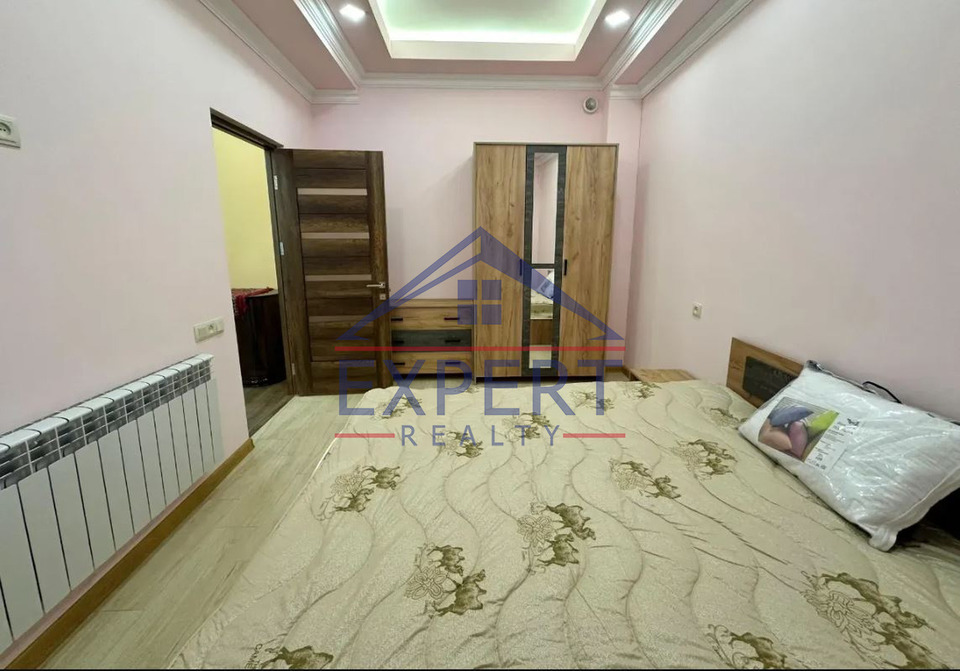 ԿԵՆՏՐՈՆ, ՎԵՐԻՆ ԱՆՏԱՌԱՅԻՆ ՓՈՂՈՑ, 4 ՍԵՆՅԱԿ