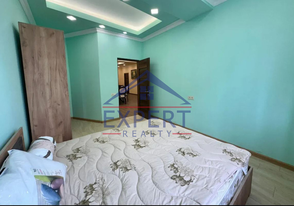 ԿԵՆՏՐՈՆ, ՎԵՐԻՆ ԱՆՏԱՌԱՅԻՆ ՓՈՂՈՑ, 4 ՍԵՆՅԱԿ