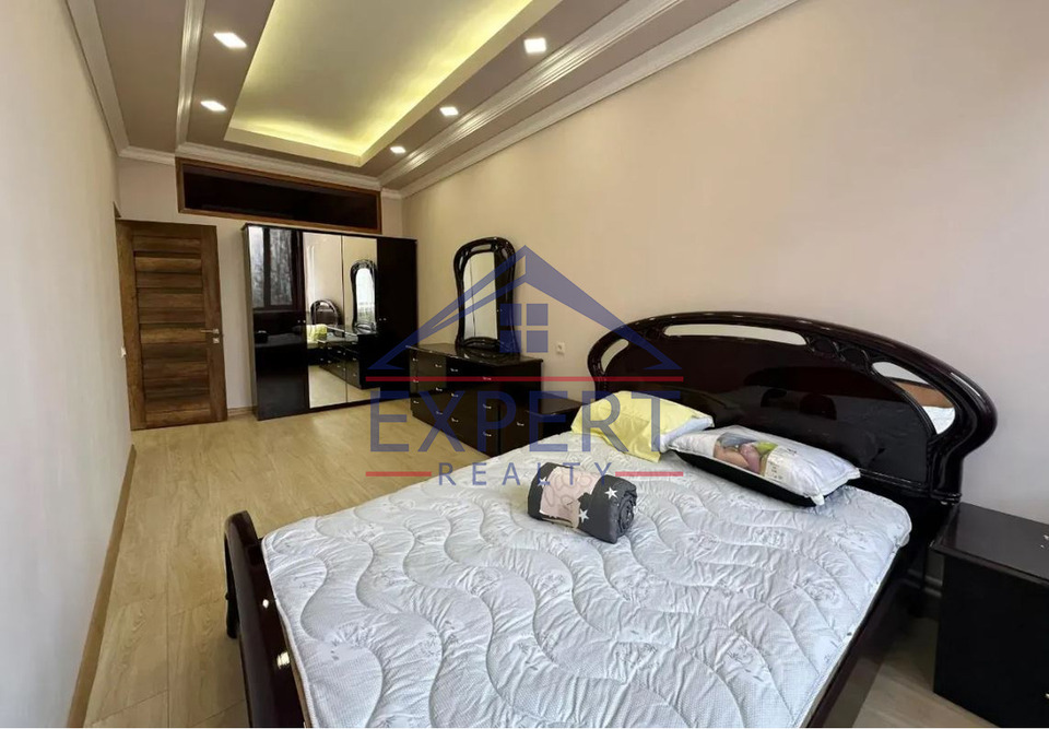 ԿԵՆՏՐՈՆ, ՎԵՐԻՆ ԱՆՏԱՌԱՅԻՆ ՓՈՂՈՑ, 4 ՍԵՆՅԱԿ