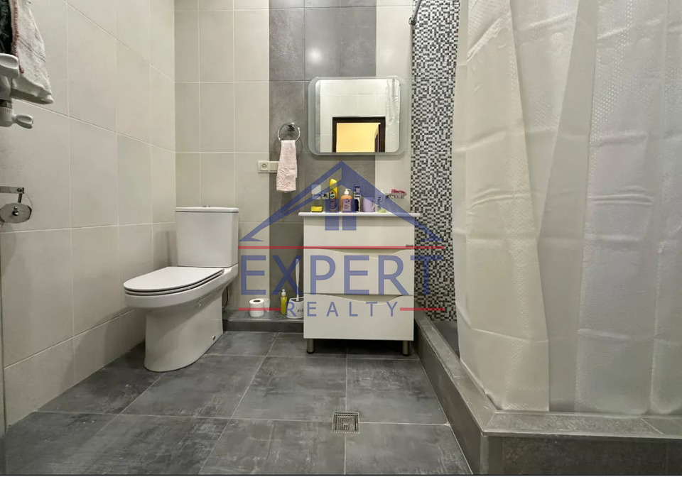 ԿԵՆՏՐՈՆ, ՎԵՐԻՆ ԱՆՏԱՌԱՅԻՆ ՓՈՂՈՑ, 4 ՍԵՆՅԱԿ