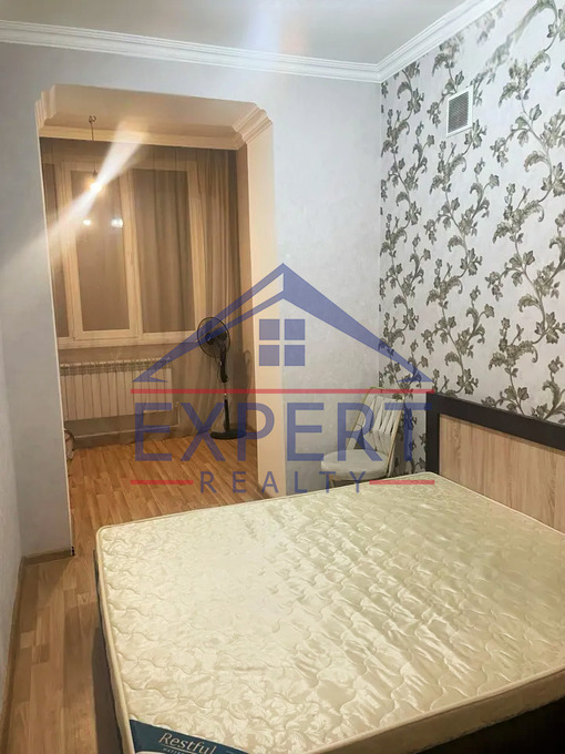 ԱՐԱԲԿԻՐ, ԿՈՄԻՏԱՍԻ ՊՈՂՈՏԱ, 2 ՍԵՆՅԱԿ