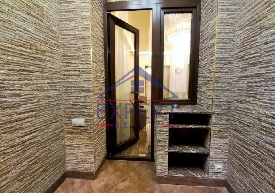 ԿԵՆՏՐՈՆ, ՄՈՍԿՈՎՅԱՆ ՓՈՂՈՑ, 2 ՍԵՆՅԱԿ