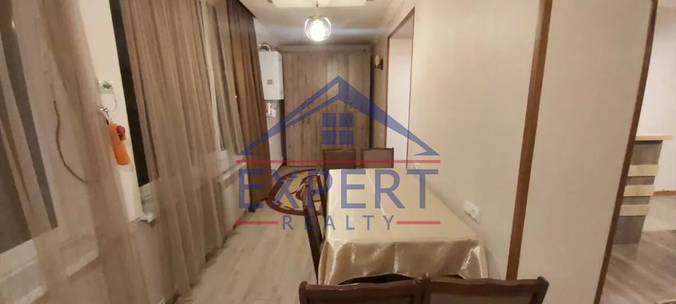 ԱՐԱԲԿԻՐ, ԳՐԻԲՈՅԵԴՈՎԻ ՓՈՂՈՑ, 2 ՍԵՆՅԱԿ