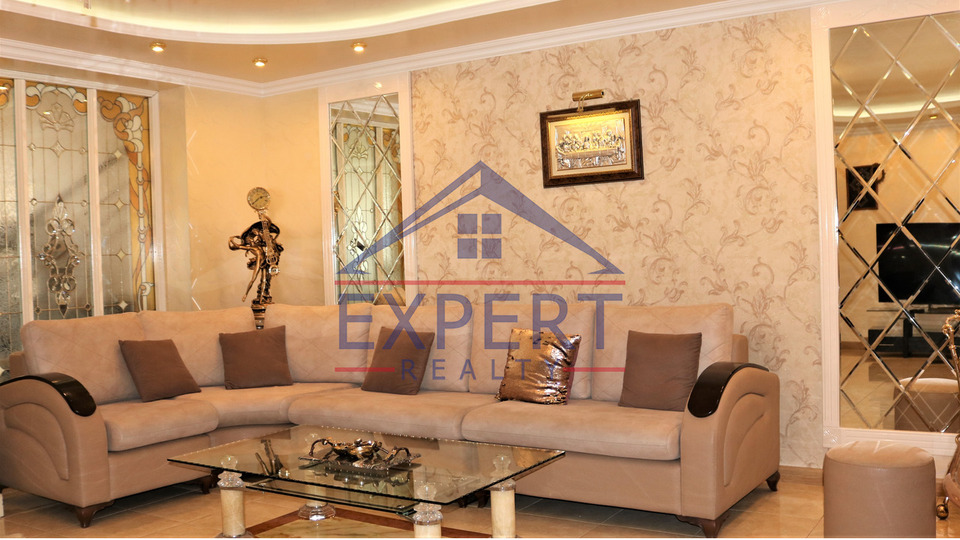 ԱՐԱԲԿԻՐ, ՀՐԱՉՅԱ ՔՈՉԱՐԻ ՓՈՂՈՑ, 6 ՍԵՆՅԱԿ