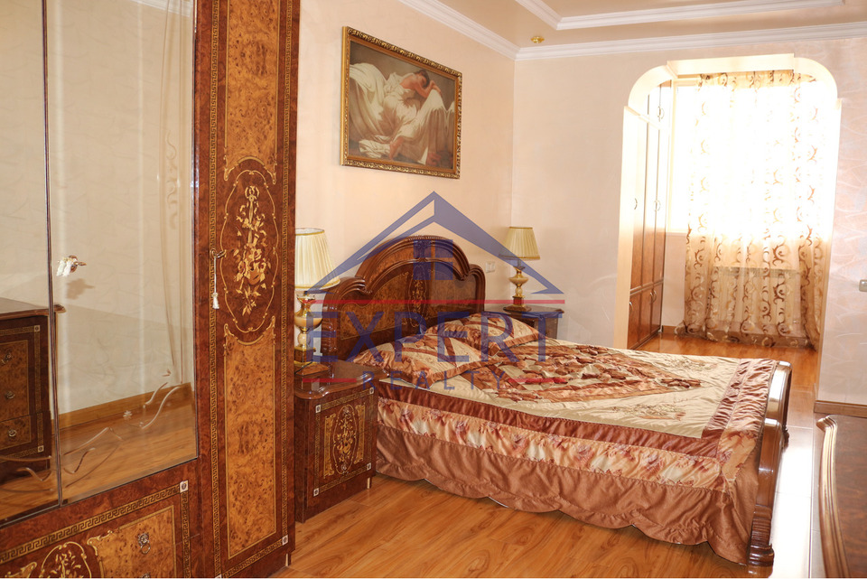 ԱՐԱԲԿԻՐ, ՀՐԱՉՅԱ ՔՈՉԱՐԻ ՓՈՂՈՑ, 6 ՍԵՆՅԱԿ