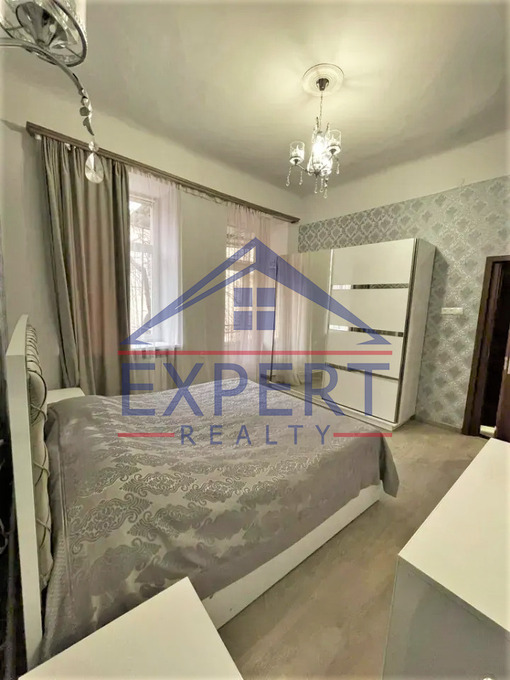 ԿԵՆՏՐՈՆ, ՎԱՐԴԱՆԱՆՑ ՓՈՂՈՑ, 3 ՍԵՆՅԱԿ