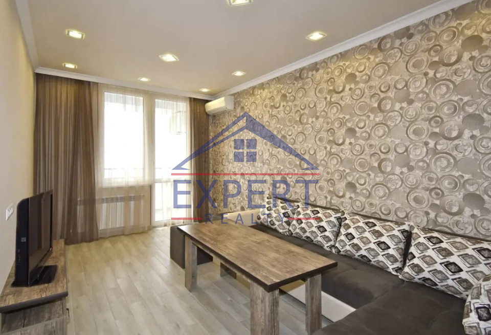 ԱՐԱԲԿԻՐ, ՆԱԻՐԻ  ԶԱՐՅԱՆ ՓՈՂՈՑ, 3 ՍԵՆՅԱԿ