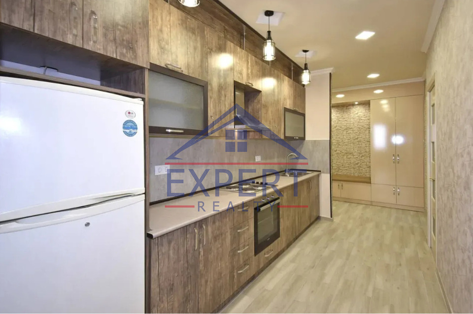 ԱՐԱԲԿԻՐ, ՆԱԻՐԻ  ԶԱՐՅԱՆ ՓՈՂՈՑ, 3 ՍԵՆՅԱԿ