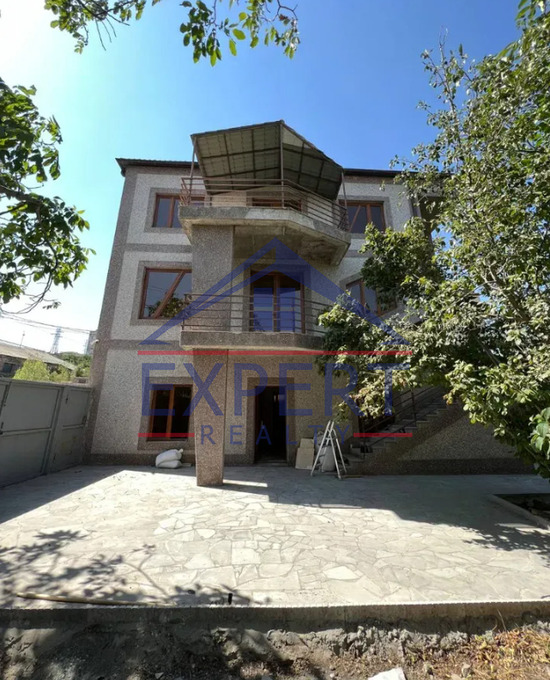 ԱՎԱՆ,  ԱՃԱՌՅԱՆ ՓՈՂՈՑ, 8 ՍԵՆՅԱԿ