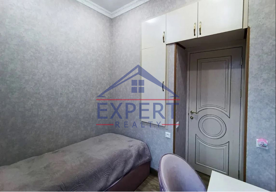 ԱՐԱԲԿԻՐ, ԿՈՄԻՏԱՍԻ ՊՈՂՈՏԱ, 4 ՍԵՆՅԱԿ