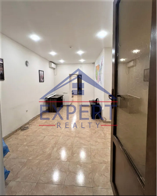 ԿԵՆՏՐՈՆ, ՀԱՆՐԱՊԵՏՈՒԹՅԱՆ ՓՈՂՈՑ, 70ՔՄ