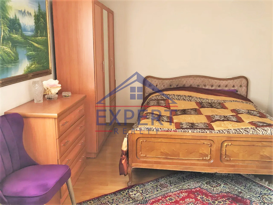 ԿԵՆՏՐՈՆ, ՄԱՇՏՈՑԻ ՊՈՂՈՏԱ, 4 ՍԵՆՅԱԿ