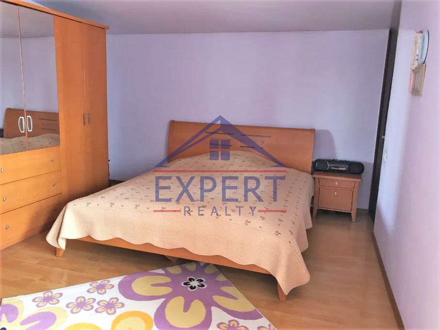 ԿԵՆՏՐՈՆ, ՄԱՇՏՈՑԻ ՊՈՂՈՏԱ, 4 ՍԵՆՅԱԿ