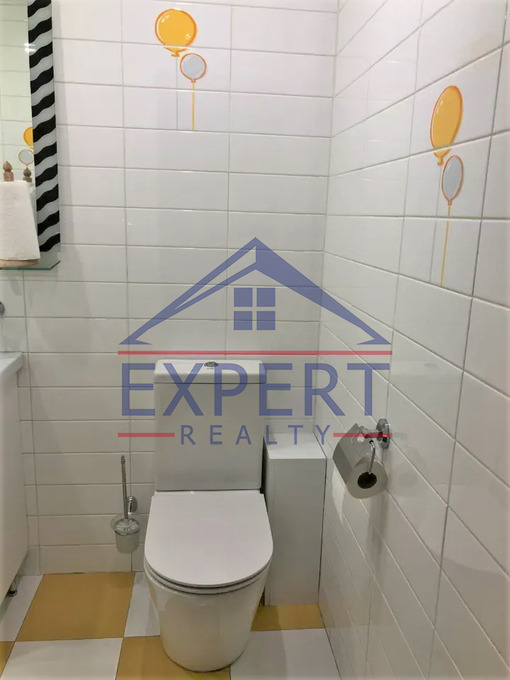 ԿԵՆՏՐՈՆ, ՄԱՇՏՈՑԻ ՊՈՂՈՏԱ, 4 ՍԵՆՅԱԿ