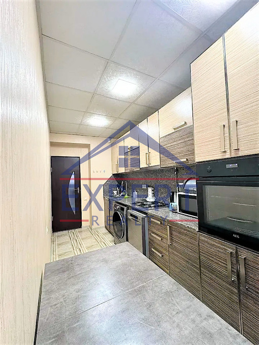 ԱՎԱՆ, ԴՈՒՐՅԱՆ ԹԱՂԱՄԱՍ, 3 ՍԵՆՅԱԿ