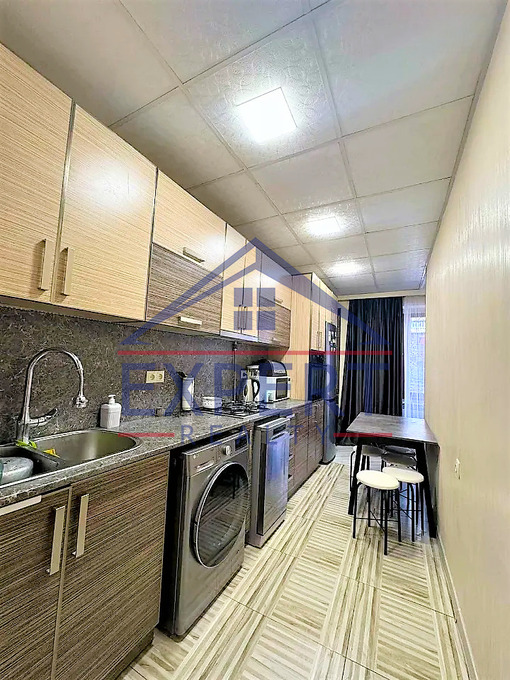 ԱՎԱՆ, ԴՈՒՐՅԱՆ ԹԱՂԱՄԱՍ, 3 ՍԵՆՅԱԿ