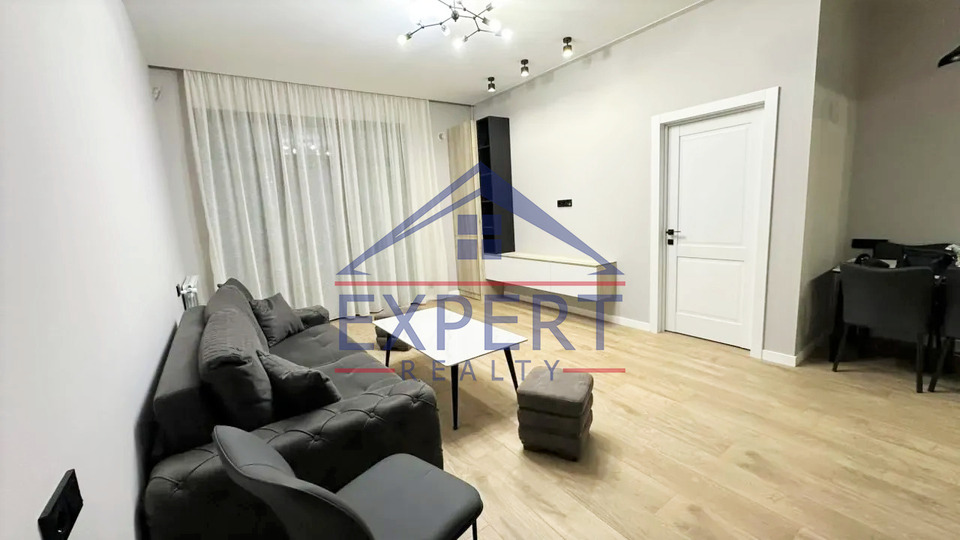 ԴԱՎԹԱՇԵՆ, ԱՆԱՍՏԱՍ ՄԻԿՈՅԱՆ ՓՈՂՈՑ, 3 ՍԵՆՅԱԿ