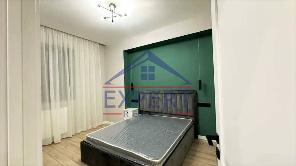 ԴԱՎԹԱՇԵՆ, ԱՆԱՍՏԱՍ ՄԻԿՈՅԱՆ ՓՈՂՈՑ, 3 ՍԵՆՅԱԿ