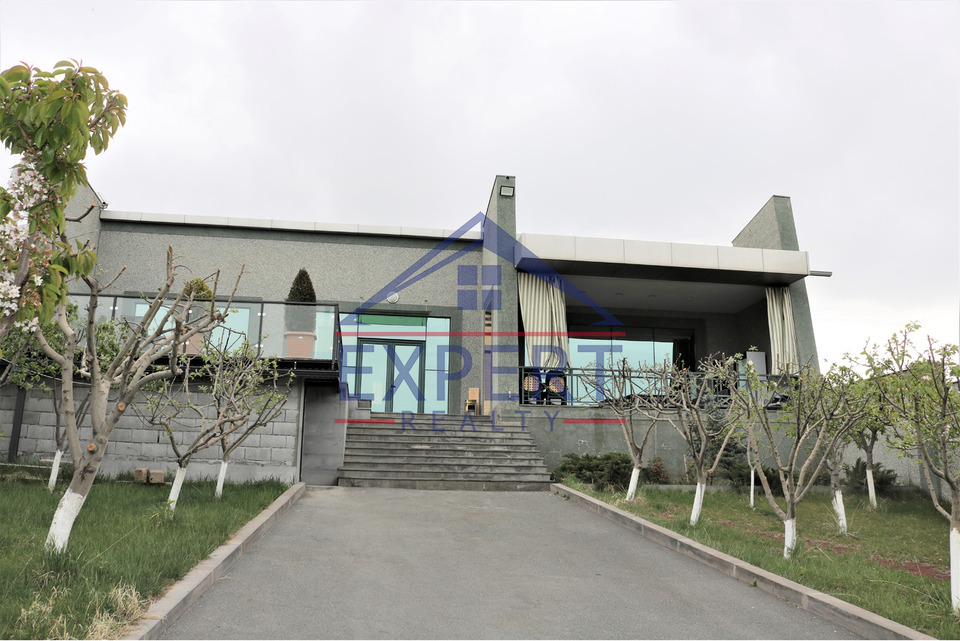 ՆՈՐՔ ՄԱՐԱՇ, ԴԱՎԻԹ ԲԵԿԻ ՓՈՂՈՑ, 5 ՍԵՆՅԱԿ