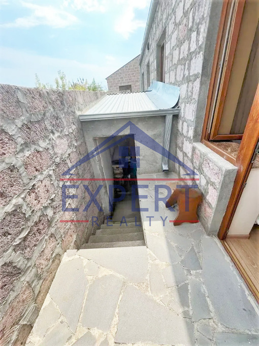 ՄԱԼԱԹԻԱ ՍԵԲԱՍՏԻԱ, ՀԱՂԹԱՆԱԿԻ ԹԱՂԱՄԱՍ, 4 ՍԵՆՅԱԿ