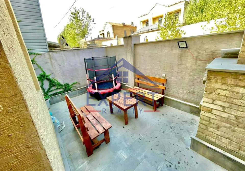 ԱՋԱՓՆՅԱԿ,ՇԻՐԱԶԻ  ՓՈՂՈՑ 4  ՍԵՆՅԱԿ