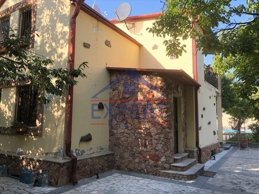 ՁՈՐԱՂԲՅՈՒՐ, 4 ՍԵՆՅԱԿ