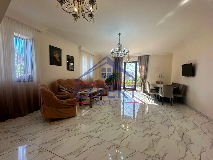 ԷՐԵԲՈՒՆԻ, ԴԱՎԻԹ ԲԵԿ ՓՈՂՈՑ, 3 ՀԱՐԿԱՆԻ ԱՌԱՆՁՆԱՏՈՒՆ