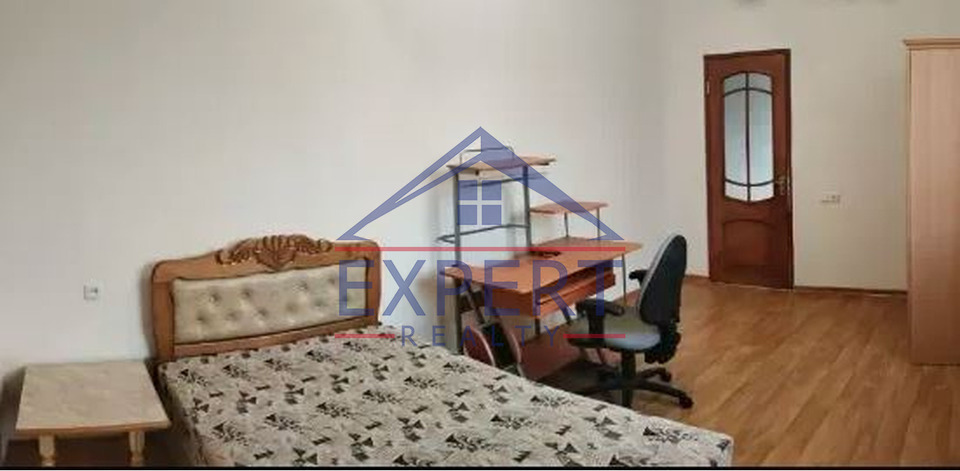 ԷՐԵԲՈՒՆԻ,ԵՐԿԱԹՈՒՂԱՅԻՆԵՐԻ ՓՈՂՈՑ  5 ՍԵՆՅԱԿ