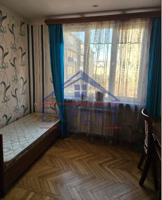 ՔԱՆԱՔԵՌ-ԶԵՅԹՈՒՆ, ՌՈՒԲԻՆՅԱՆՑ ՓՈՂՈՑ, 3 ՍԵՆՅԱԿ