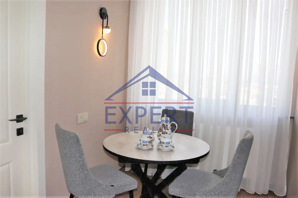 ԱՋԱՓՆՅԱԿ, ՆԱԶԱՐԲԵԿՅԱՆ ԹԱՂԱՄԱՍ, 3 ՍԵՆՅԱԿ