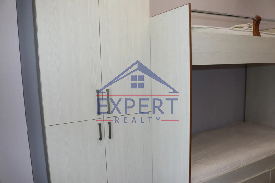 ԱՋԱՓՆՅԱԿ, ՆԱԶԱՐԲԵԿՅԱՆ ԹԱՂԱՄԱՍ, 3 ՍԵՆՅԱԿ