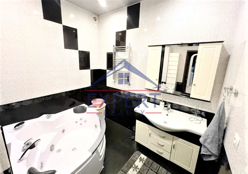 ԿԵՆՏՐՈՆ, ՄՈՍԿՈՎՅԱՆ ՓՈՂՈՑ, 3 ՍԵՆՅԱԿ