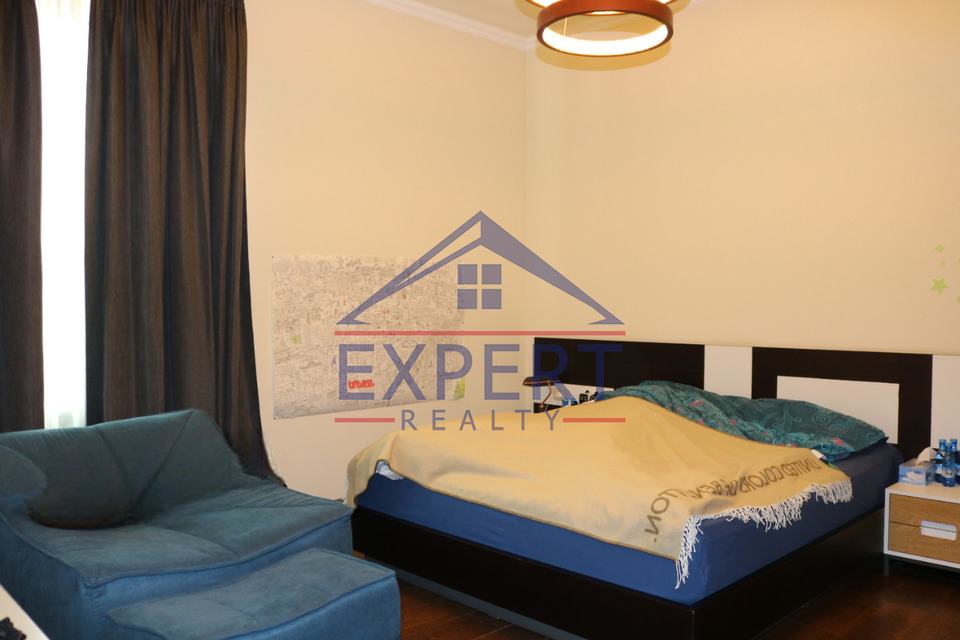 ՆՈՐ ՆՈՐՔ, ԲԱԳՐԵՎԱՆԴ ԹԱՂԱՄԱՍ, 6 ՍԵՆՅԱԿ