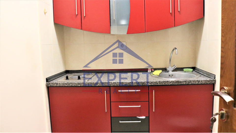 ԿԵՆՏՐՈՆ, ՊԱՐՈՆՅԱՆ ՓՈՂՈՑ, 78 ՔՄ