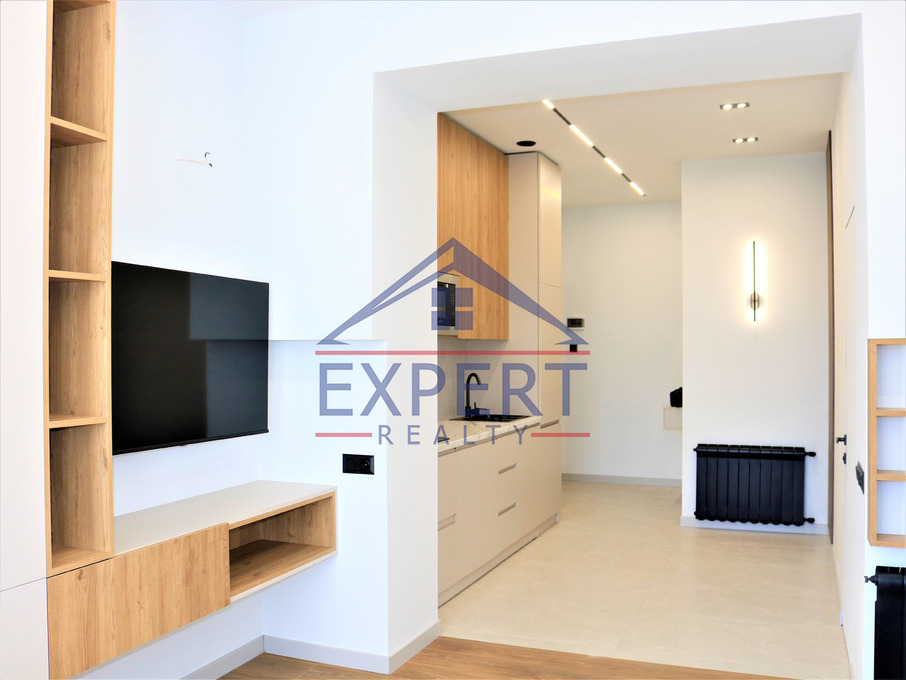 ԿԵՆՏՐՈՆ, ՀԱՆՐԱՊԵՏՈՒԹՅԱՆ ՆՐԲԱՆՑՔ, 3 ՍԵՆՅԱԿ