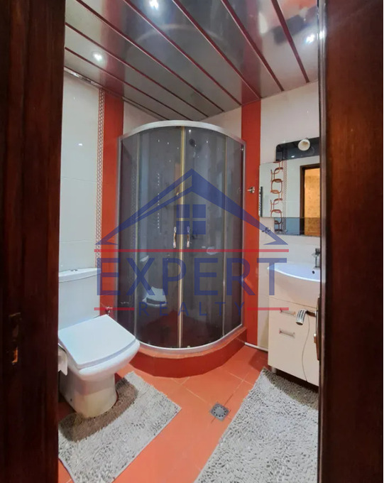 ԿԵՆՏՐՈՆ, ՍԱՅԱԹ ՆՈՎԱՅԻ ՊՈՂՈՏԱ, 3 ՍԵՆՅԱԿ