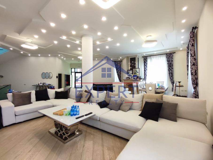 ՆՈՐ ՆՈՐՔ, ԲԱԳՐԵՎԱՆԴ ԹԱՂԱՄԱՍ, 6 ՍԵՆՅԱԿ