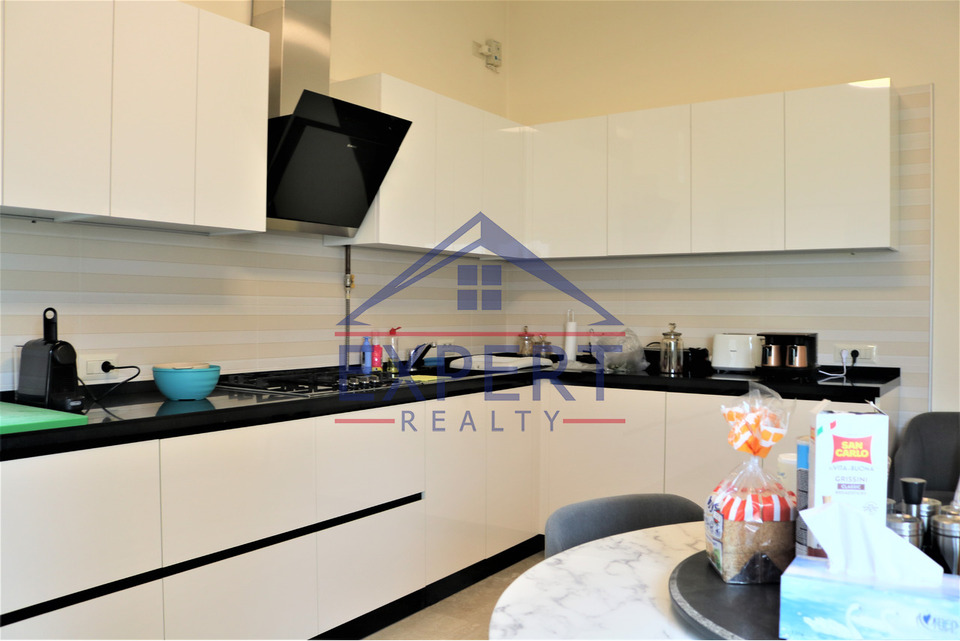 ՆՈՐ ՆՈՐՔ, ԲԱԳՐԵՎԱՆԴ ԹԱՂԱՄԱՍ, 6 ՍԵՆՅԱԿ