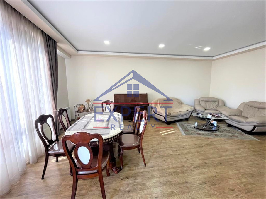 ԱՐԱԲԿԻՐ, ԿՈՄԻՏԱՍԻ ՊՈՂՈՏԱ, 4 ՍԵՆՅԱԿ