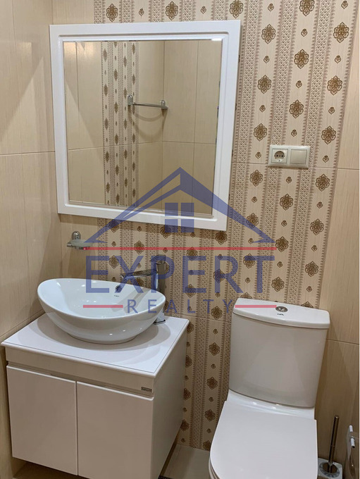 ԿԵՆՏՐՈՆ, ՍԱՅԱԹ ՆՈՎԱ ՊՈՂՈՏԱ, 4 ՍԵՆՅԱԿ