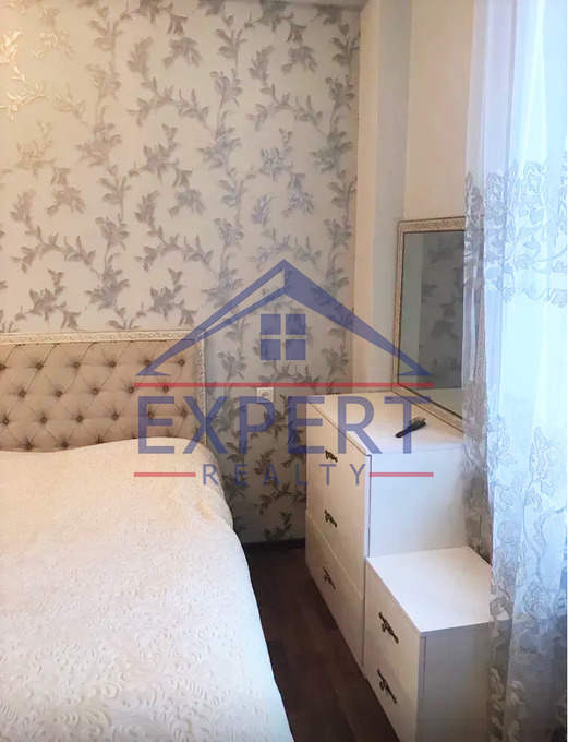 ԱՋԱՓՆՅԱԿ, ԼԵՆԻՆԳՐԱԴՅԱՆ ՓՈՂՈՑ, 3 ՍԵՆՅԱԿ