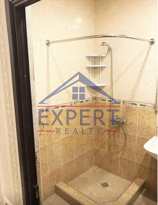 ԱՋԱՓՆՅԱԿ, ԼԵՆԻՆԳՐԱԴՅԱՆ ՓՈՂՈՑ, 3 ՍԵՆՅԱԿ