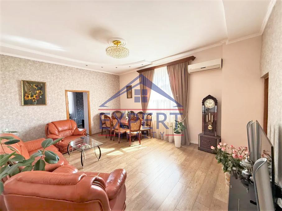 ԿԵՆՏՐՈՆ, ԱՐՇԱԿՈՒՆՅԱՑ ՊՈՂՈՏԱ, 4 ՍԵՆՅԱԿ