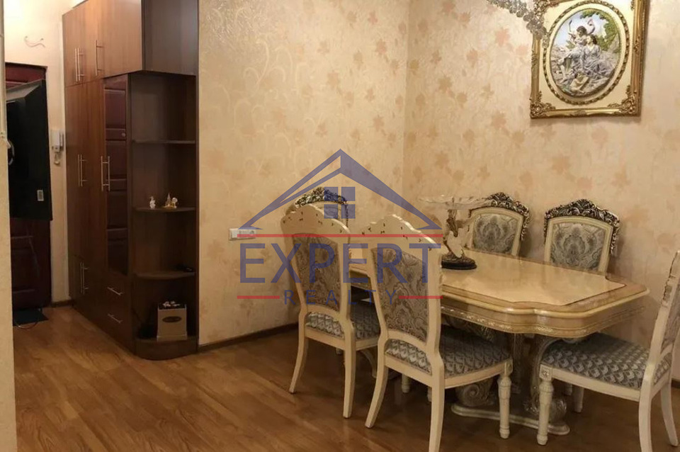 ԿԵՆՏՐՈՆ, ԱՐԳԻՇՏԻ ՓՈՂՈՑ, 3 ՍԵՆՅԱԿ