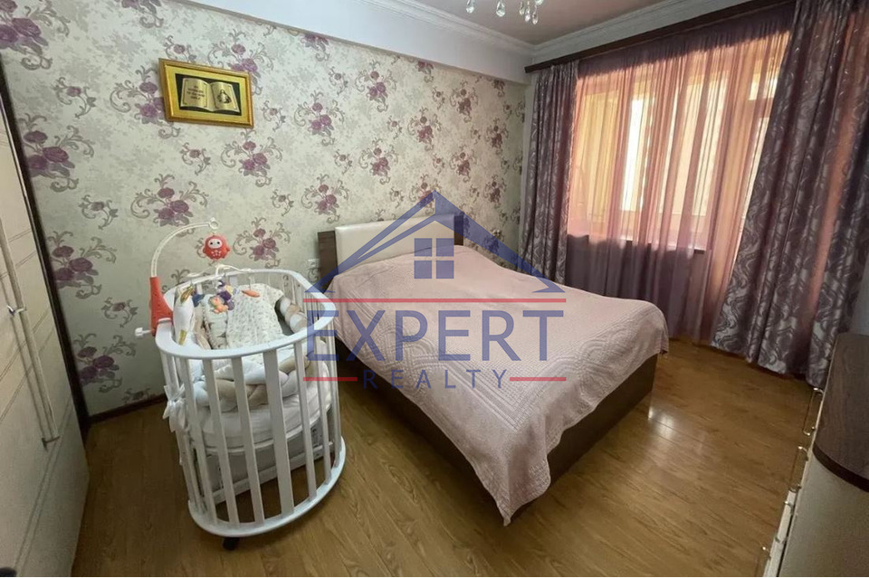 ԿԵՆՏՐՈՆ, ԱՐԳԻՇՏԻ ՓՈՂՈՑ, 3 ՍԵՆՅԱԿ