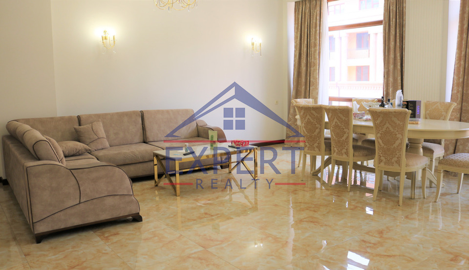 ԿԵՆՏՐՈՆ, ՀՅՈՒՍԻՍԱՅԻՆ ՊՈՂՈՏԱ, 4 ՍԵՆՅԱԿ