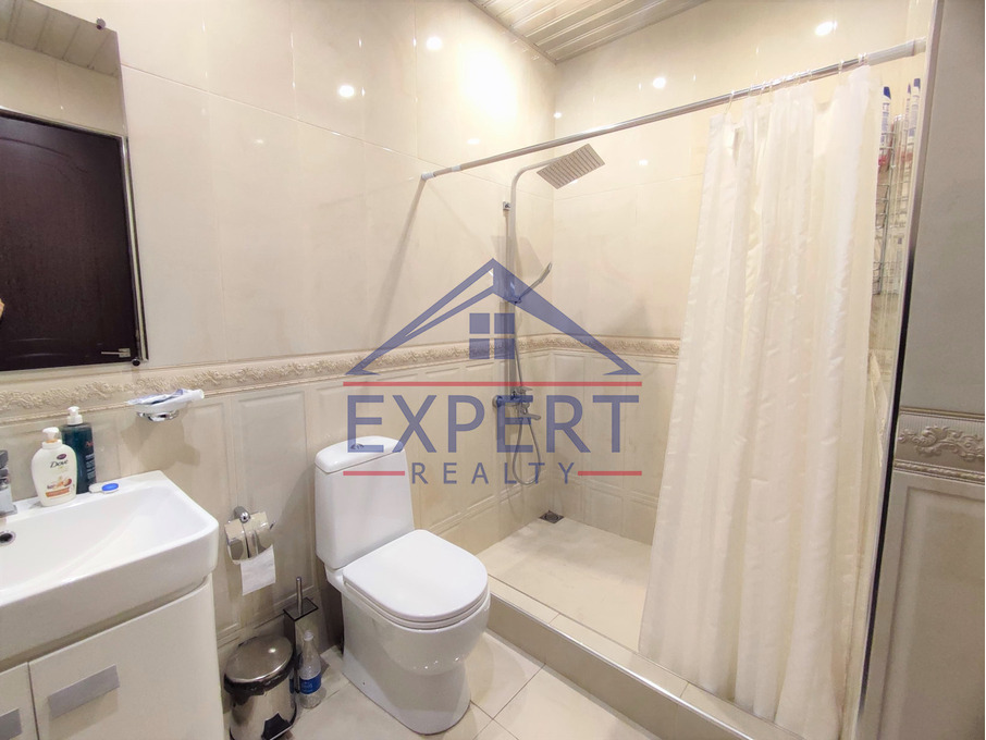 ԿԵՆՏՐՈՆ, ՀՅՈՒՍԻՍԱՅԻՆ ՊՈՂՈՏԱ, 4 ՍԵՆՅԱԿ