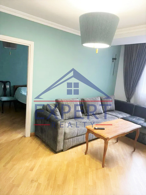 ԿԵՆՏՐՈՆ, ԵՐՎԱՆԴ ՔՈՉԱՐԻ ՓՈՂՈՑ, 2 ՍԵՆՅԱԿ