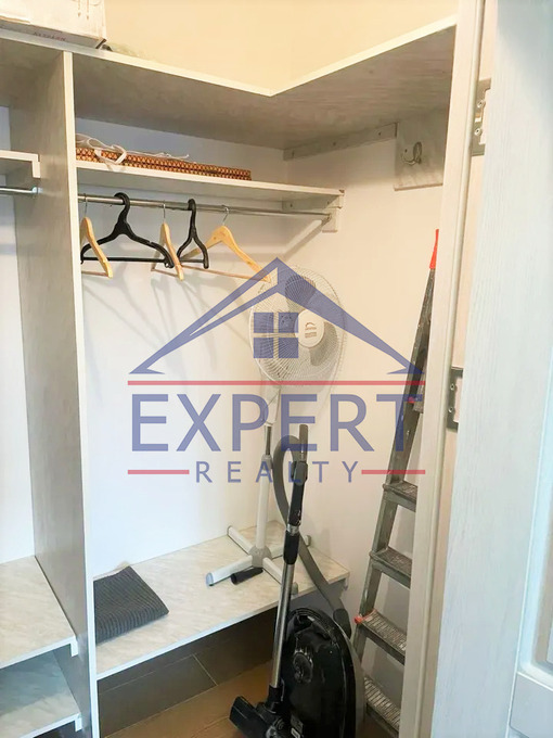 ԿԵՆՏՐՈՆ, ԵՐՎԱՆԴ ՔՈՉԱՐԻ ՓՈՂՈՑ, 2 ՍԵՆՅԱԿ