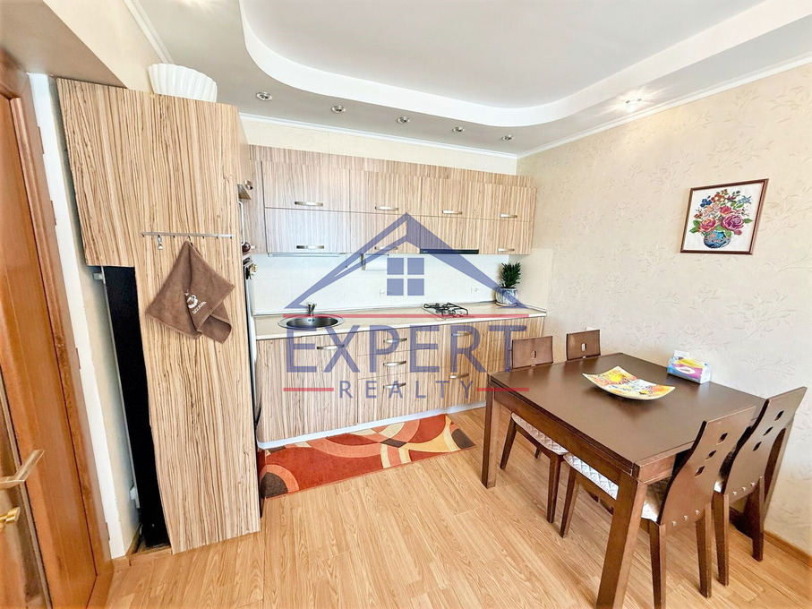 ԿԵՆՏՐՈՆ, ԿՈՂԲԱՑԻ ՓՈՂՈՑ, 2 ՍԵՆՅԱԿ